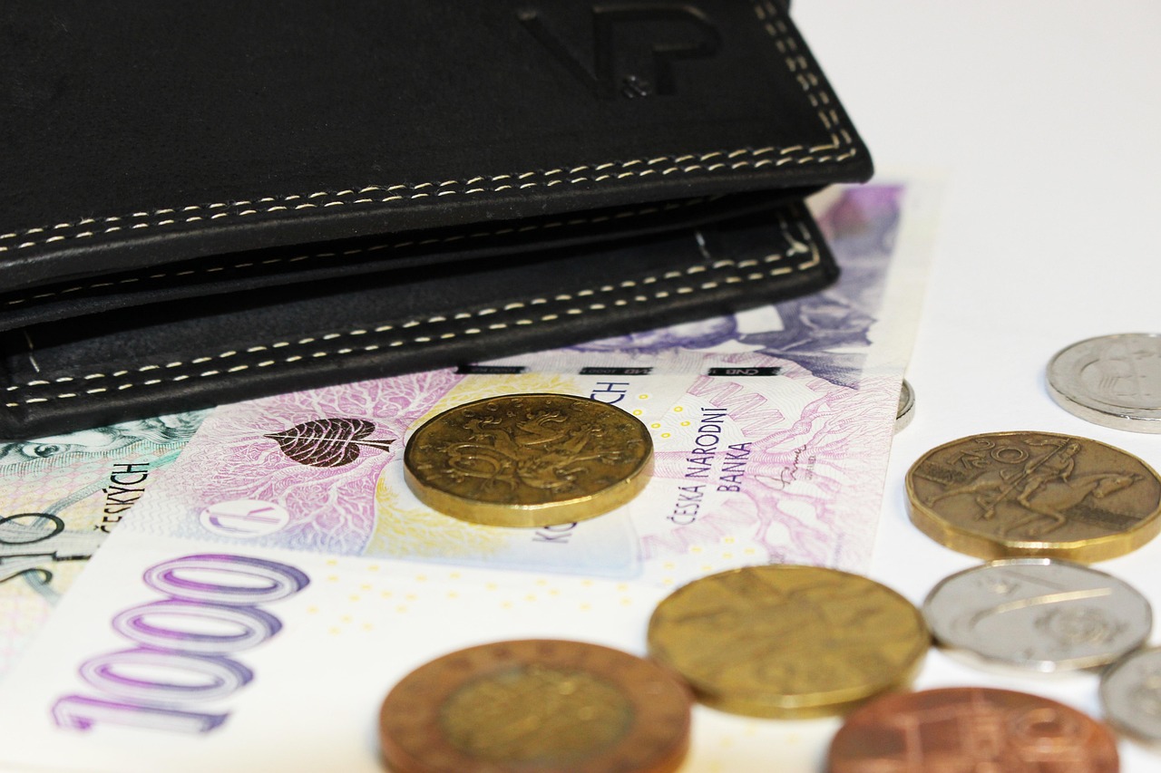 Grafico che illustra i requisiti di accesso alla pensione nel 2024, con focus su età e contributi richiesti.