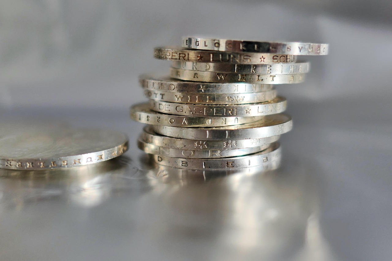 500 Lire d'argento con le Caravelle, evidenziando dettagli delle monete di prova rare.